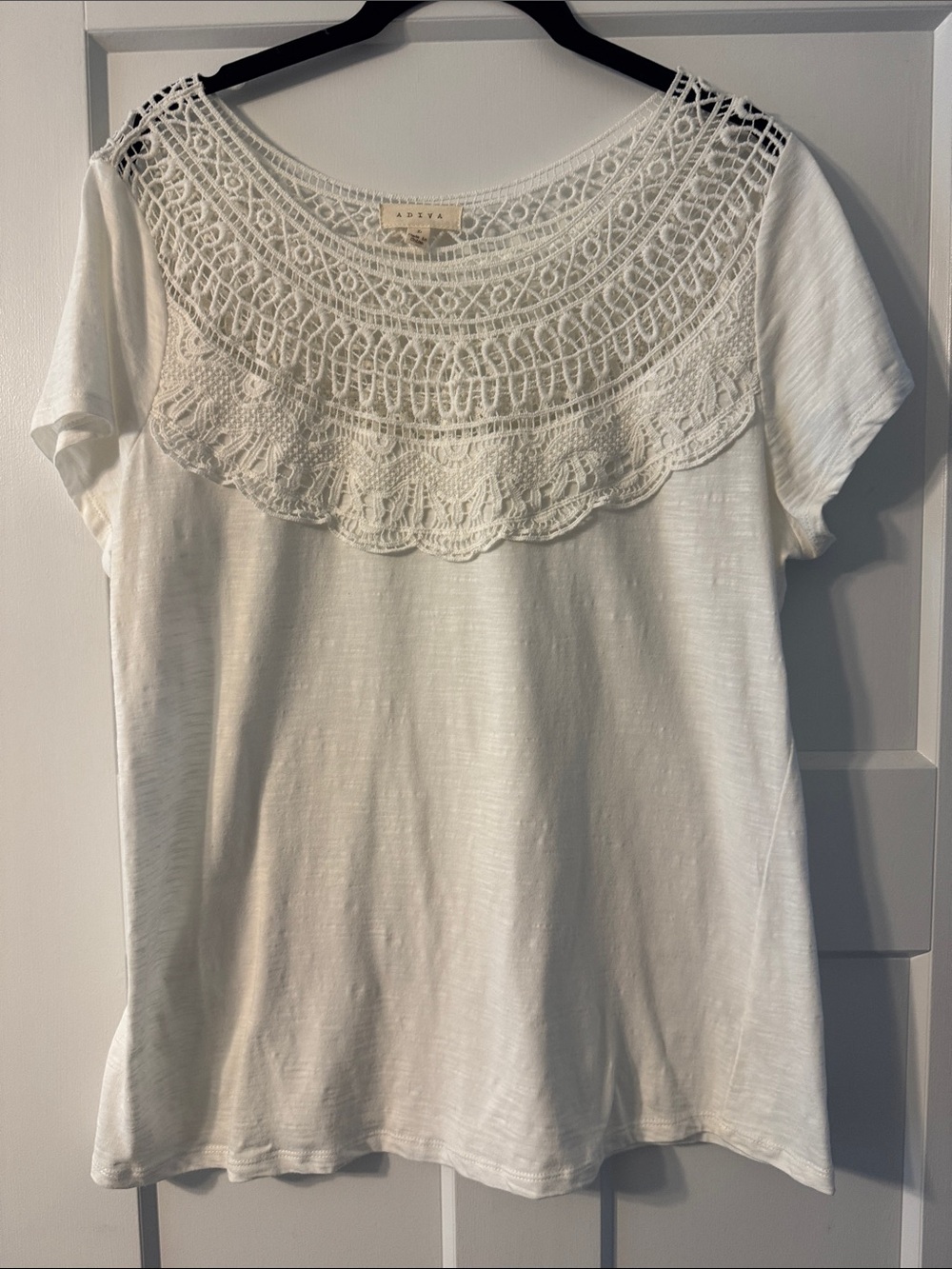 Adiva White Crochet Yoke Short Sleeve Top